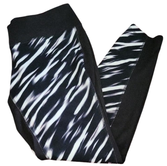 Cato Black and White Patterned Leggings - Picture 1 of 4